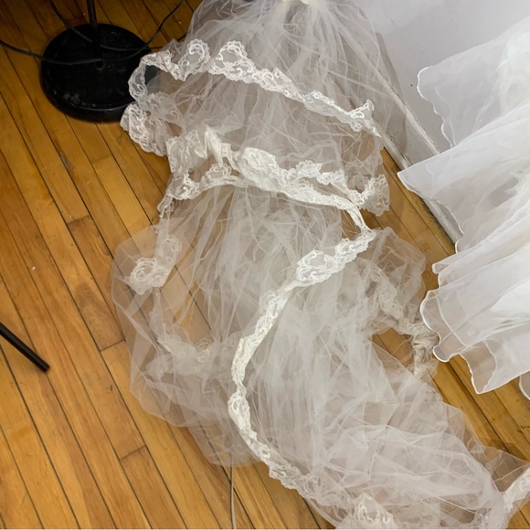 Vintage victorian wedding dress - Picture 11 of 16